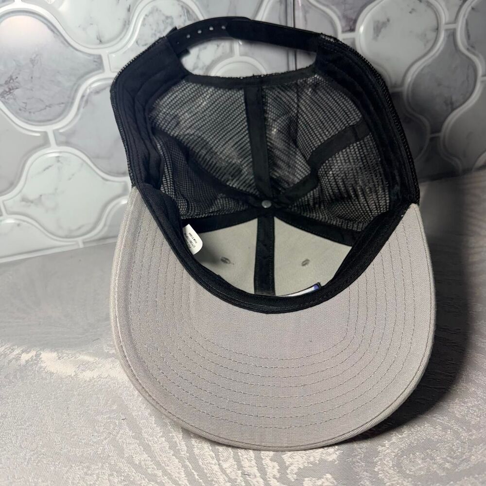 Patagonia Men's Grey and Black Hat - Picture 6 of 8